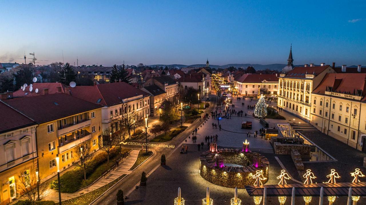 Comfort Apartment Keszthely Esterno foto